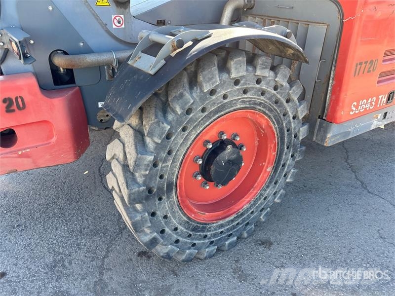 SkyJack SJ843TH Telehandler 伸缩臂叉装车|叉装车