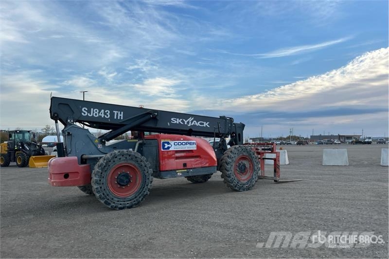 SkyJack SJ843TH Telehandler مناولات متداخلة