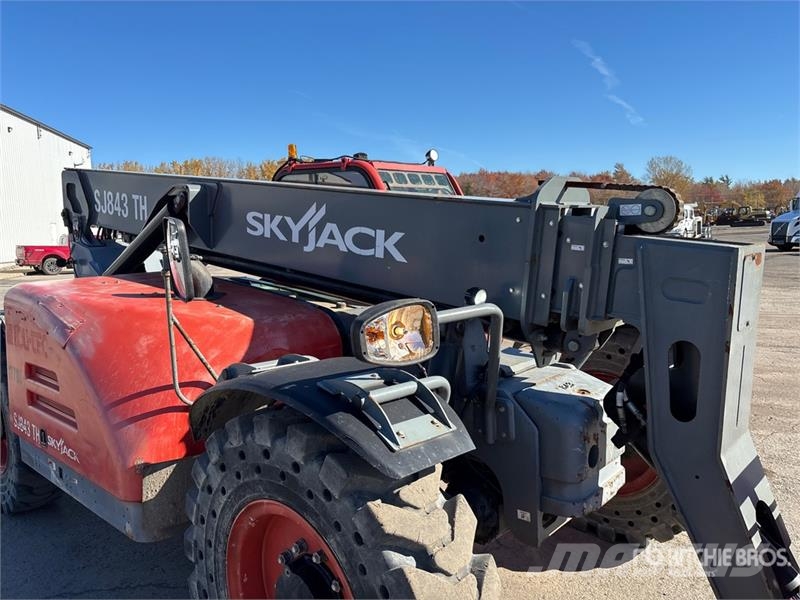 SkyJack SJ843TH Telehandler 伸缩臂叉装车|叉装车