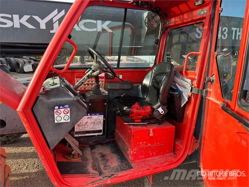 SkyJack SJ843TH Telehandler مناولات متداخلة