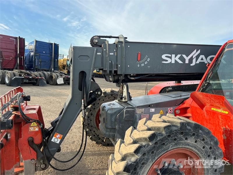 SkyJack SJ843TH Telehandler مناولات متداخلة