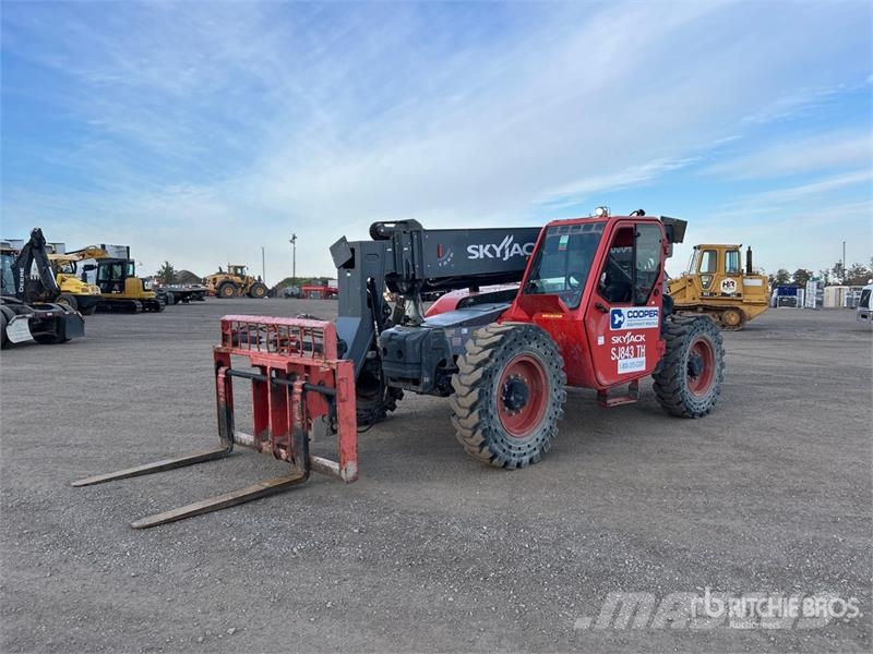 SkyJack SJ843TH Telehandler مناولات متداخلة