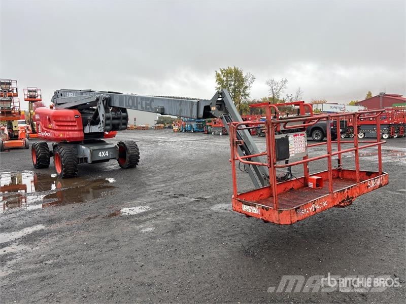SkyJack SJ85AJ 4WD Diesel Articulating Boom Lift رافعات سلة مفصلية