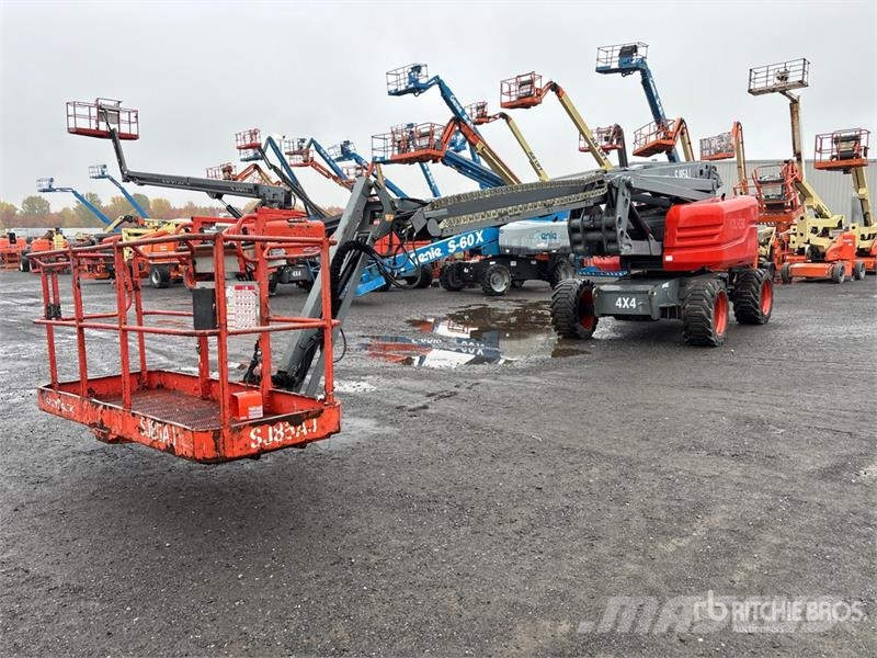 SkyJack SJ85AJ 4WD Diesel Articulating Boom Lift رافعات سلة مفصلية