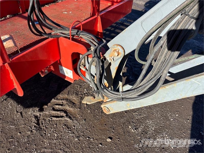 SkyJack SJ85AJ 4WD Diesel Articulating Boom Lift Karos emelők