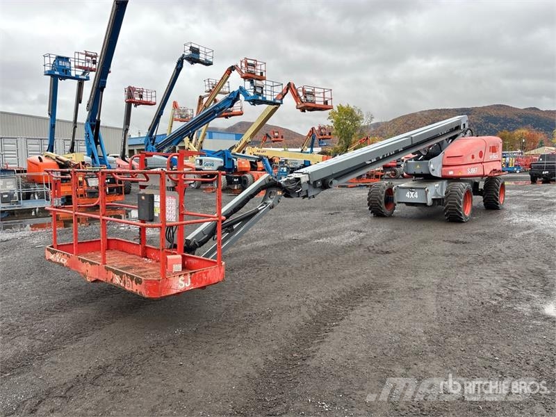 SkyJack SJ86T 4WD Diesel Telescopic Boom Lift Telescopic boom lifts