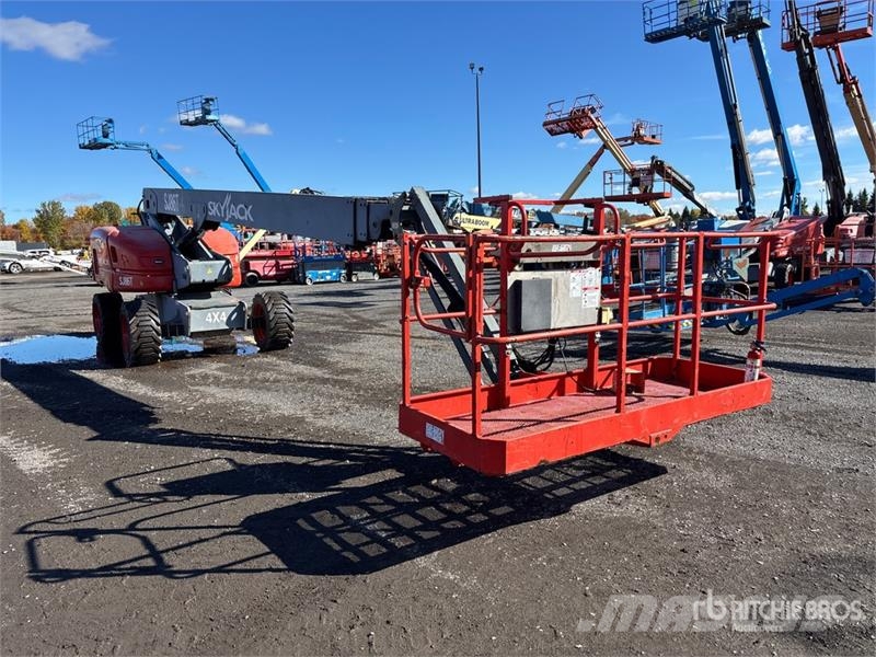 SkyJack SJ86T 4WD Diesel Telescopic Boom Lift Teleskop bomliftar