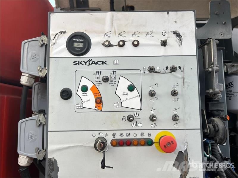 SkyJack SJ86T 4WD Diesel Telescopic Boom Lift Teleskopiskie pacēlāji