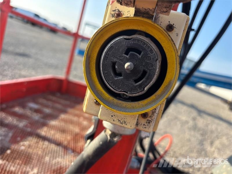 SkyJack SJ86T 4WD Diesel Telescopic Boom Lift Telescopic boom lifts