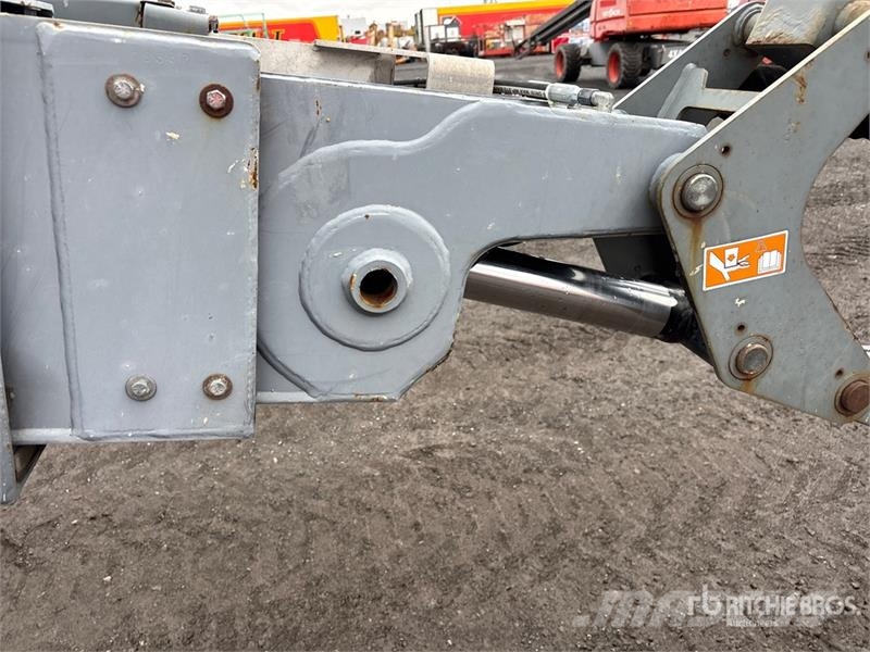 SkyJack SJ86T 4WD Diesel Telescopic Boom Lift Telescopic boom lifts