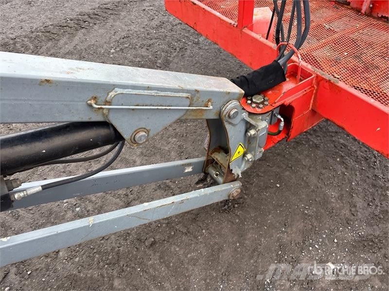 SkyJack SJ86T 4WD Diesel Telescopic Boom Lift Telescopic boom lifts