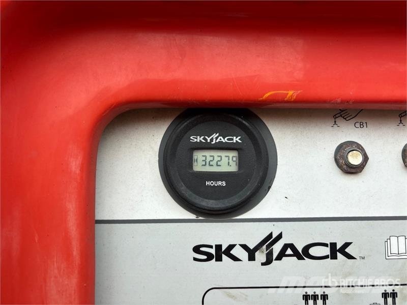 SkyJack SJ86T 4WD Diesel Telescopic Boom Lift Teleskopbühnen