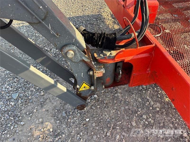 SkyJack SJ86T 4WD Diesel Telescopic Boom Lift Telescopic boom lifts