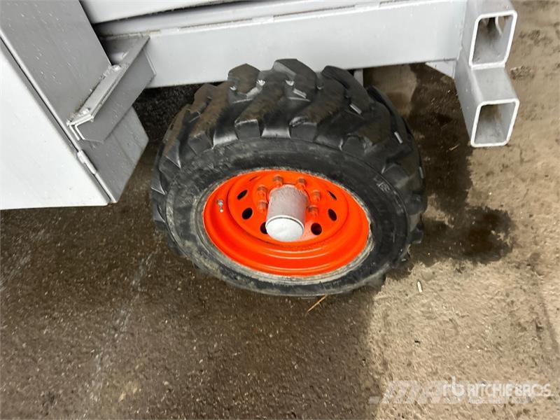 SkyJack SJ8831 Škaraste platforme