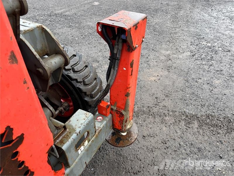 SkyJack SJ8841 RT 4x4 Dual Fuel Scissor Lift Šķerveida pacēlāji