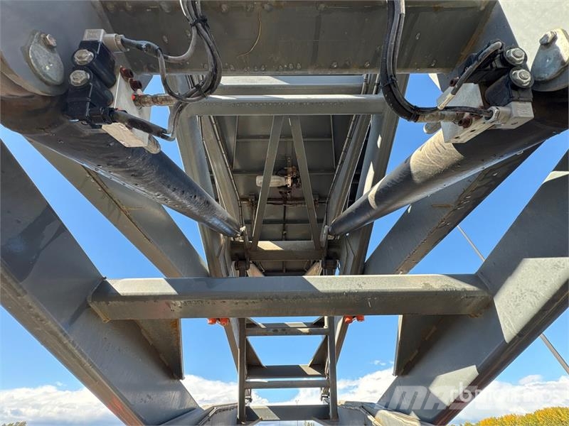 SkyJack SJ9250 RT Šķerveida pacēlāji