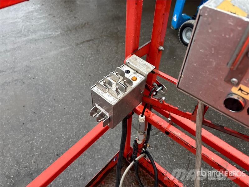 SkyJack SJ9250 RT Piattaforme a pantografo