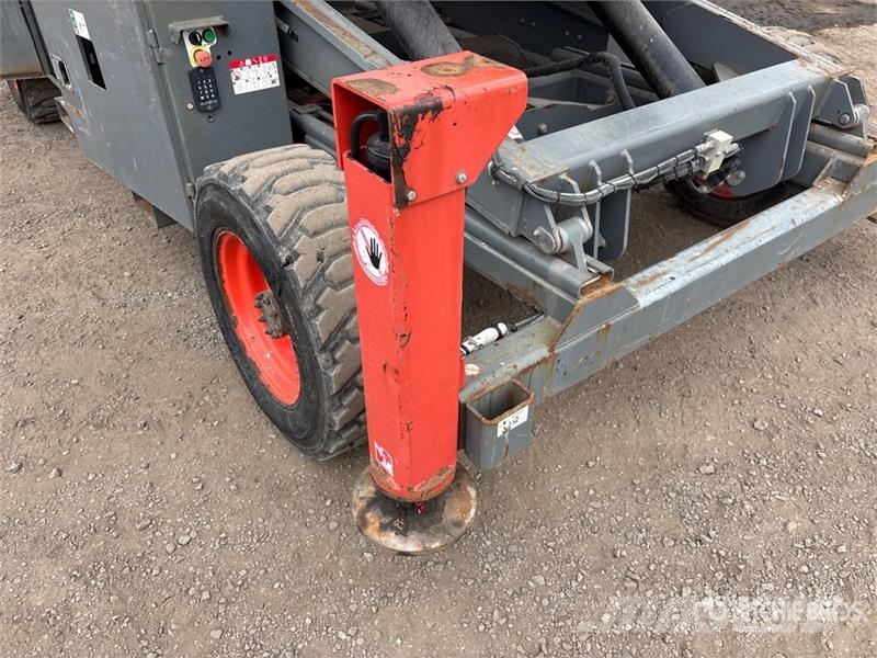 SkyJack SJ9250 RT Škaraste platforme