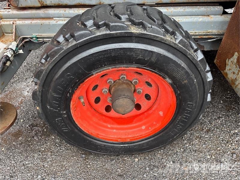 SkyJack SJ9250 RT Scheren-Arbeitsbühnen