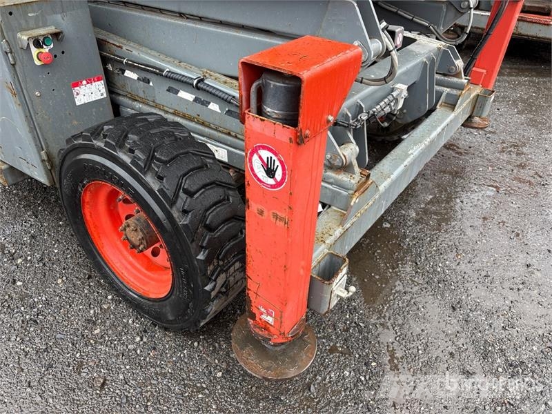 SkyJack SJ9250 RT Scheren-Arbeitsbühnen