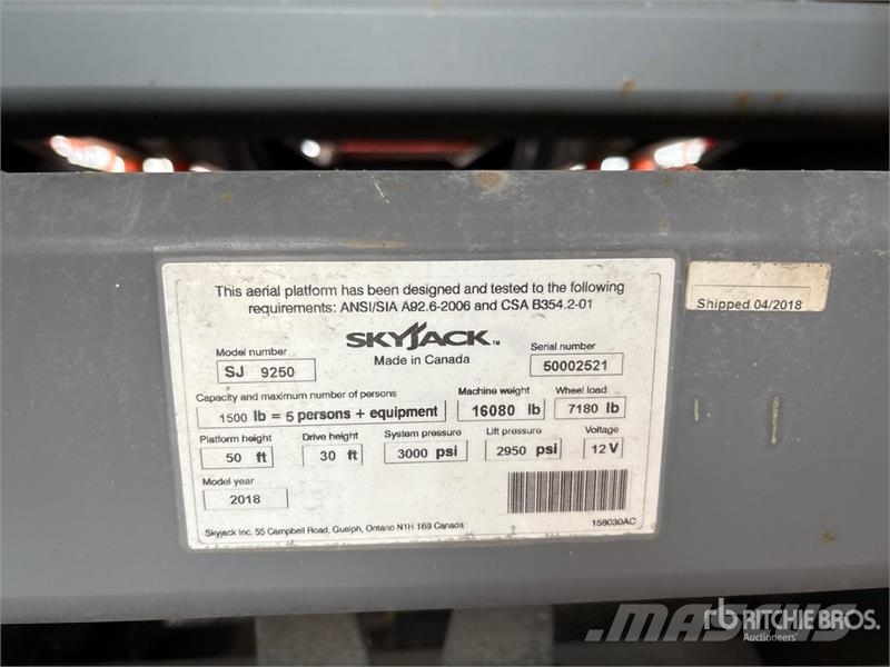 SkyJack SJ9250 RT Scheren-Arbeitsbühnen