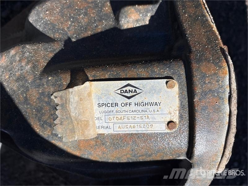 SkyJack SJ9250 RT Šķerveida pacēlāji
