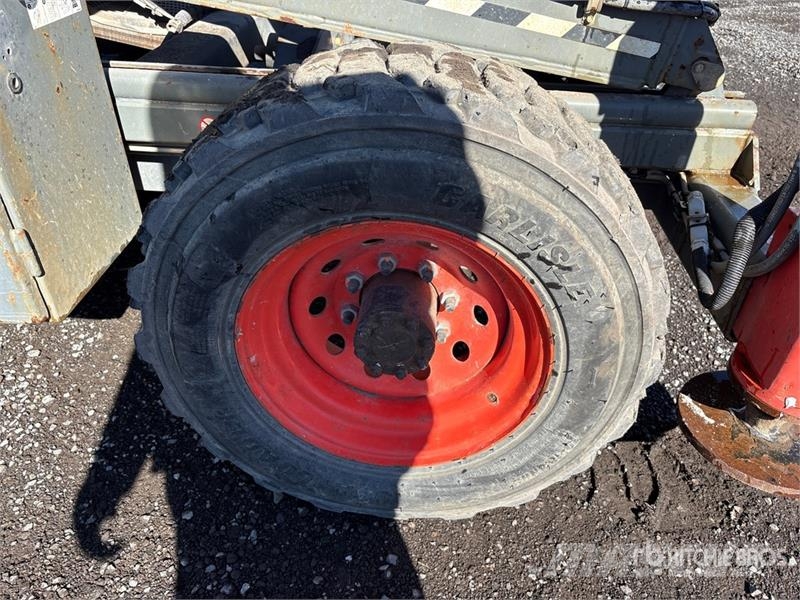 SkyJack SJ9250 RT Šķerveida pacēlāji