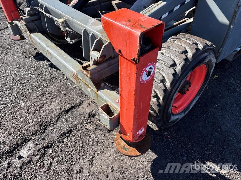 SkyJack SJ9250 RT Šķerveida pacēlāji