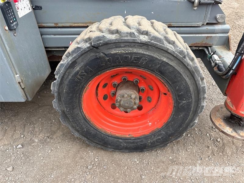 SkyJack SJ9250 RT Škaraste platforme