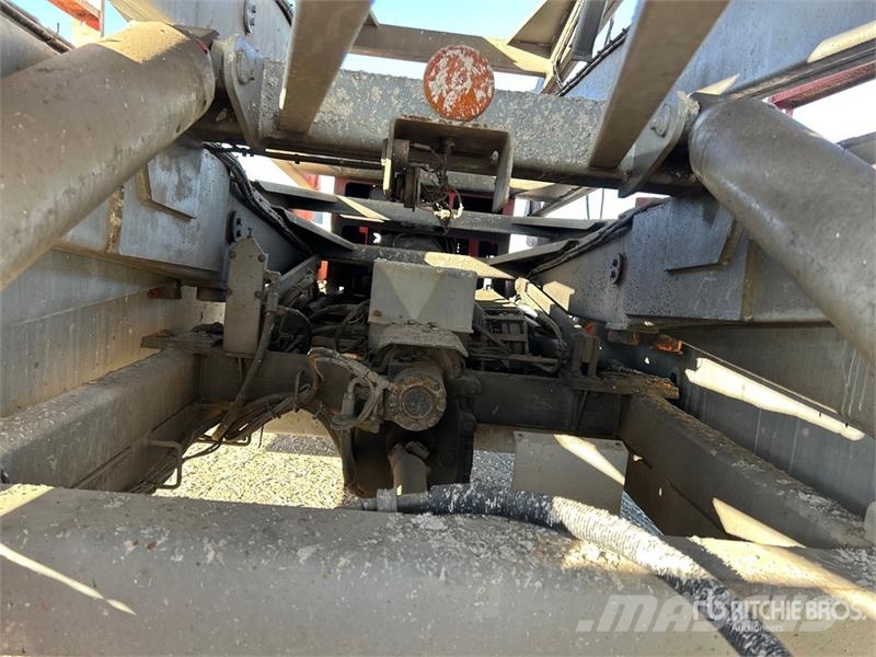 SkyJack SJ9250 RT 4x4 Diesel Scissor Lift رافعات مقصية الشكل