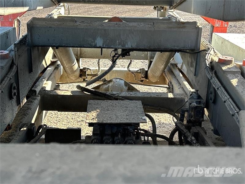 SkyJack SJ9250 RT 4x4 Diesel Scissor Lift رافعات مقصية الشكل