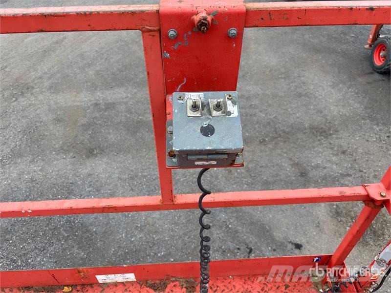 SkyJack SJ9250RT 4x4 Diesel Scissor Lift Ножични работни платформи