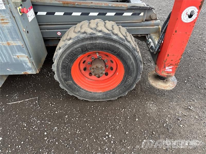 SkyJack SJ9250RT 4x4 Dual Fuel Scissor Lift Ножничные подъемники