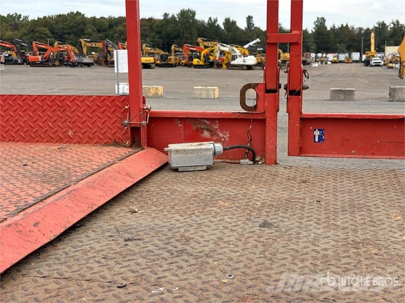 SkyJack SJ9250RT 4x4 Diesel Scissor Lift Ножични работни платформи