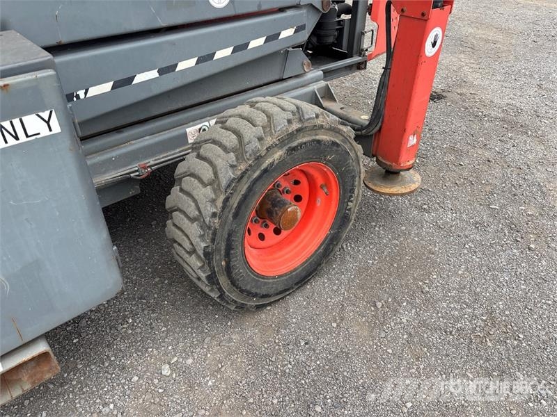 SkyJack SJ9250RT 4x4 Diesel Scissor Lift Ножични работни платформи