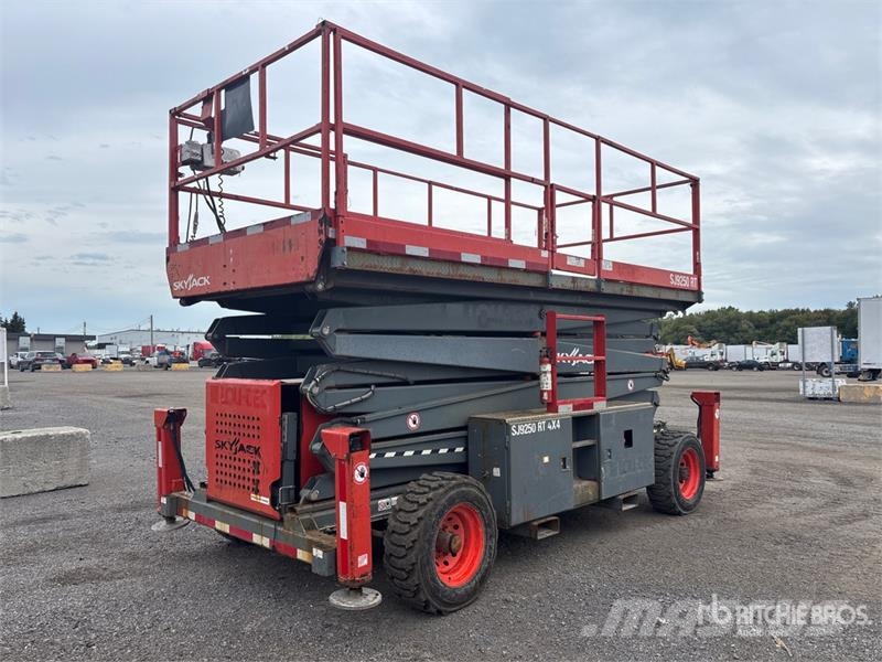 SkyJack SJ9250RT Scissor Lift Ανυψωτήρες ψαλιδωτής άρθρωσης