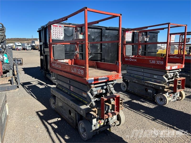 SkyJack SJII3219 Electric Scissor Lift Škaraste platforme