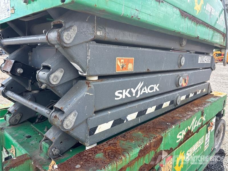 SkyJack SJII3219 Electric Scissor Lift Šķerveida pacēlāji