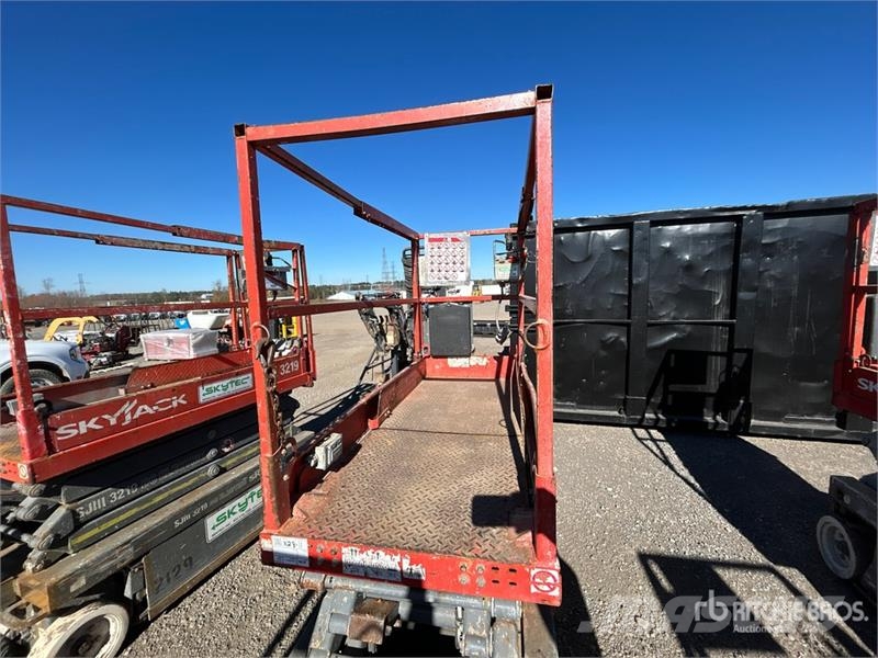 SkyJack SJII3219 Electric Scissor Lift Škaraste platforme