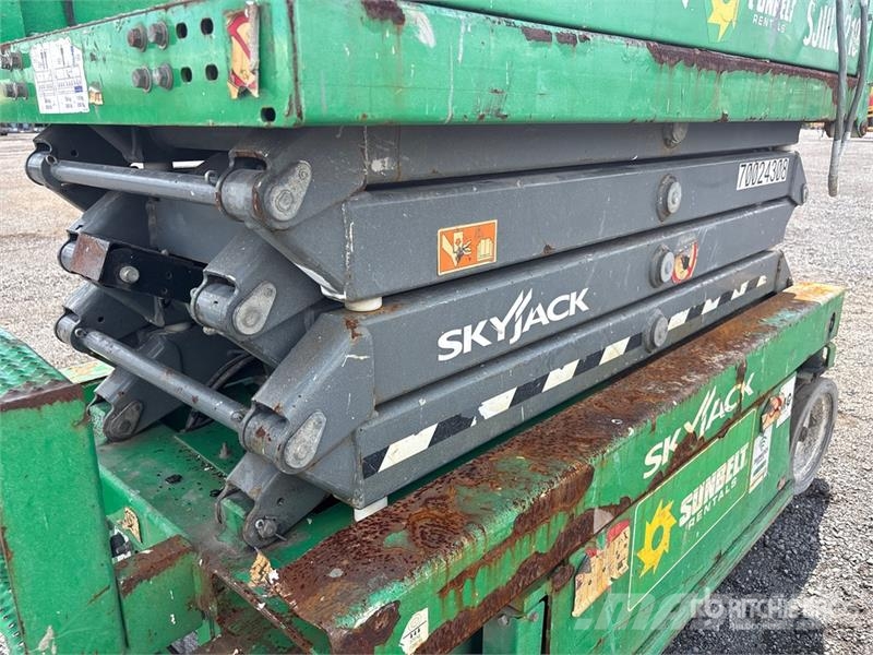 SkyJack SJII3219 Electric Scissor Lift Šķerveida pacēlāji