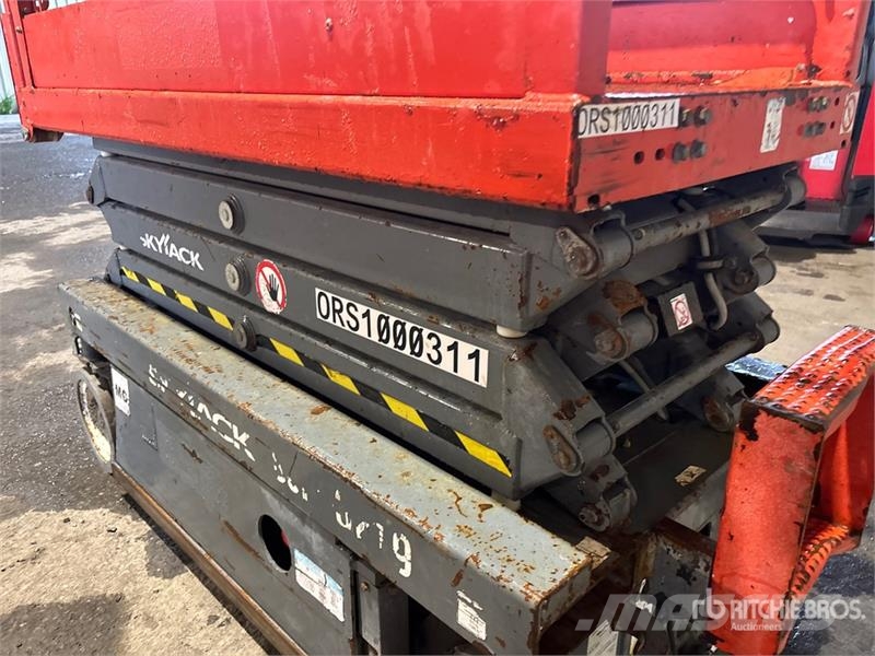 SkyJack SJII3219 Electric Scissor Lift Škaraste platforme
