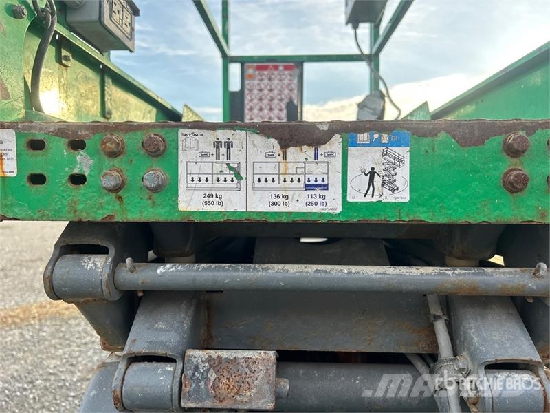 SkyJack SJIII-3219 Electric Scissor Lift Šķerveida pacēlāji