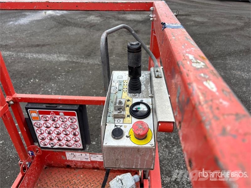 SkyJack SJIII-3219 Electric Scissor Lift Ollós emelők