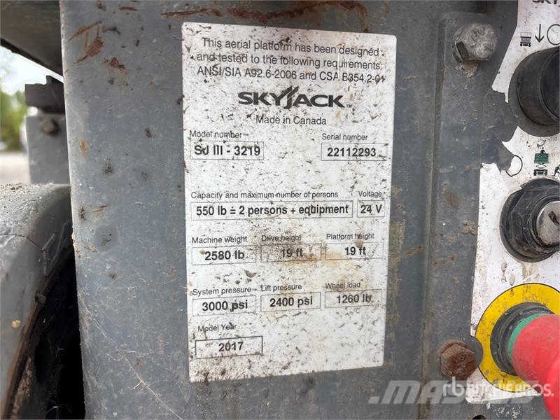 SkyJack SJIII-3219 Electric Scissor Lift Šķerveida pacēlāji