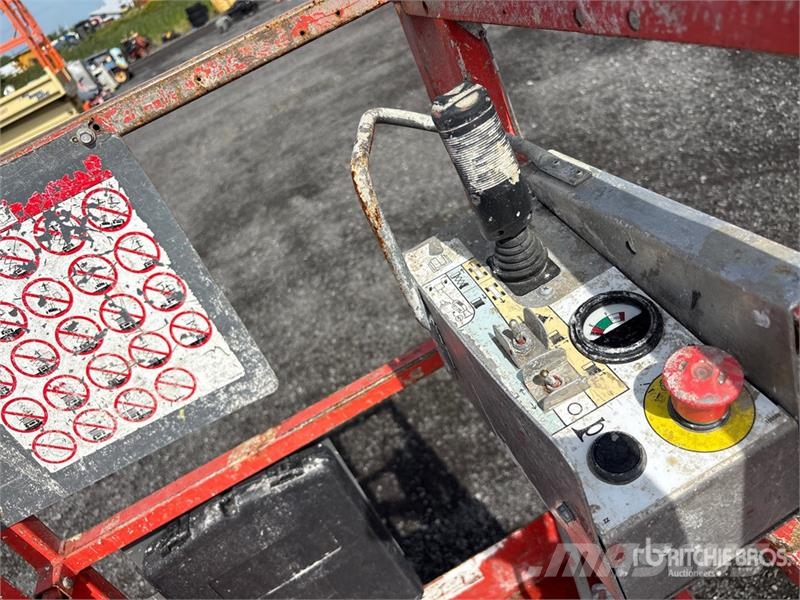 SkyJack SJIII-3219 Electric Scissor Lift Scissor lifts
