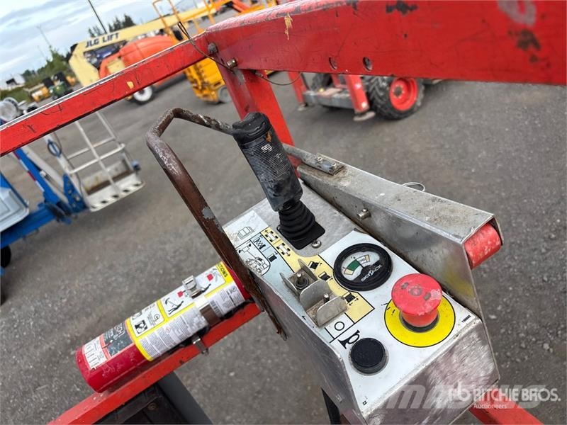 SkyJack SJIII-3219 Electric Scissor Lift Saksilavat