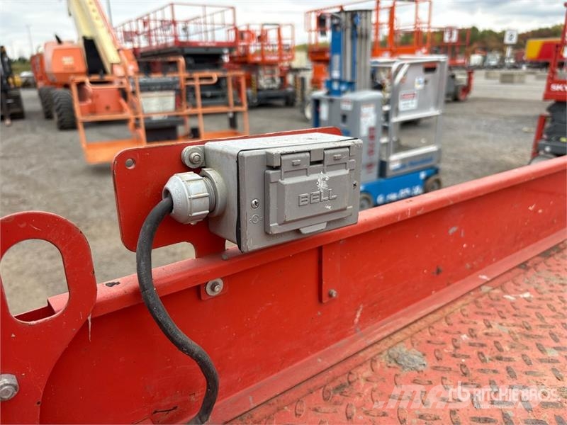 SkyJack SJIII 3226 Electric Scissor Lift Ollós emelők