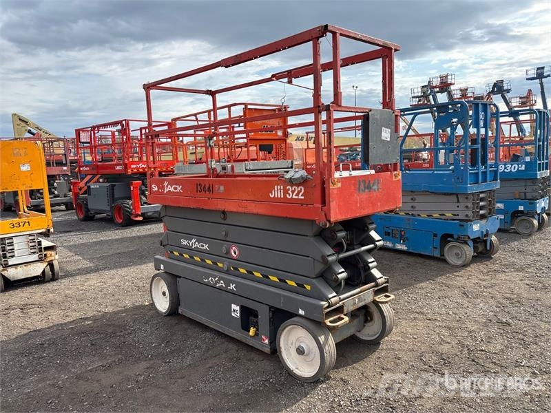 SkyJack SJIII 3226 Electric Scissor Lift Scheren-Arbeitsbühnen
