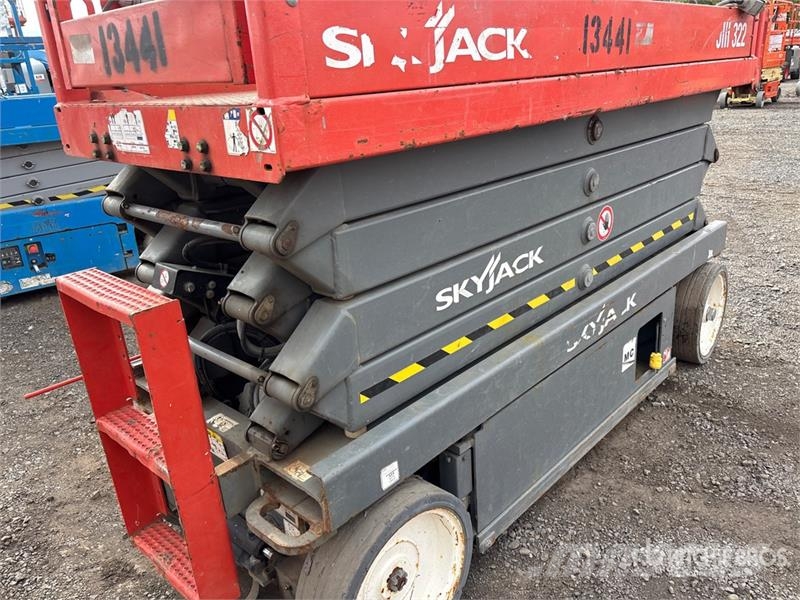 SkyJack SJIII 3226 Electric Scissor Lift Scheren-Arbeitsbühnen