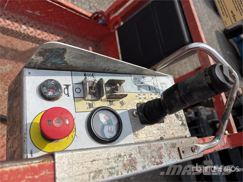 SkyJack SJIII3219 Scissor lifts